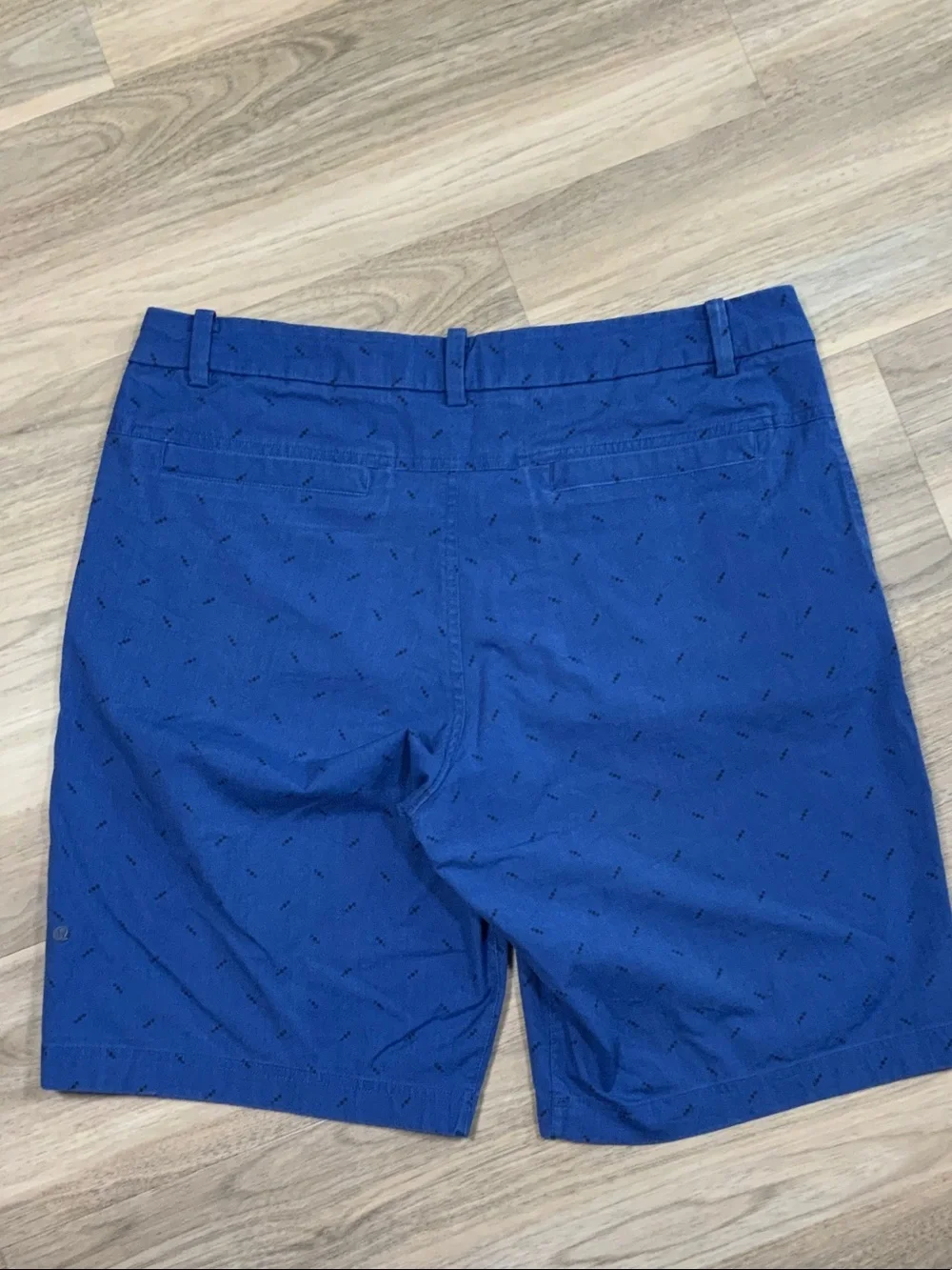lululemon Men's Deep Blue Patterned Flat-Front Shorts